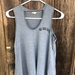 Eyeshadow grey  sleeveless tee